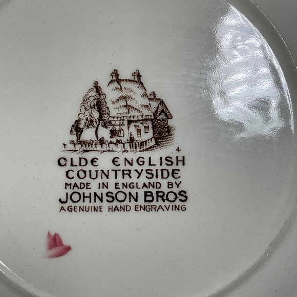 Set of 4 Johnson Bros Olde English Countryside 6 1/8” Plates Scalloped Edge - Picture 11 of 11